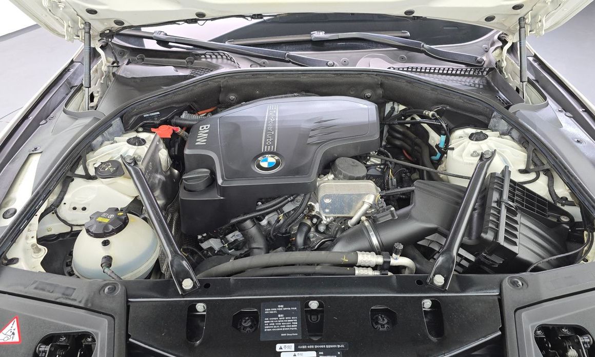 BMW 5-Series 2016