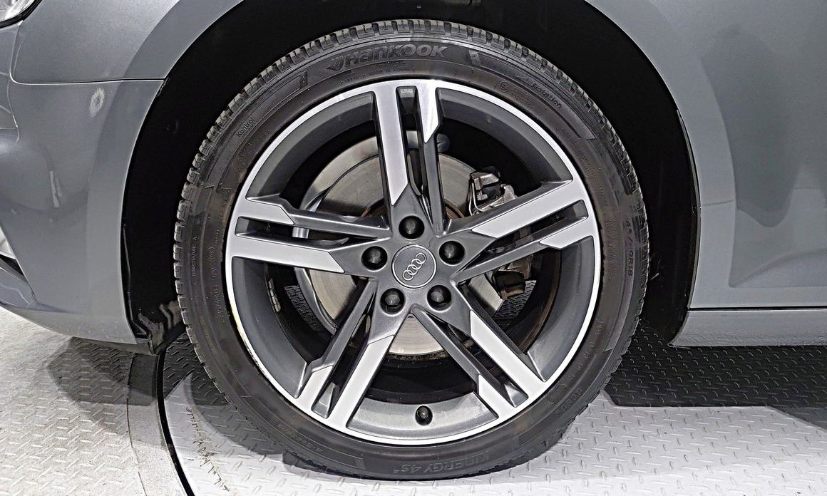 Audi A4 2019