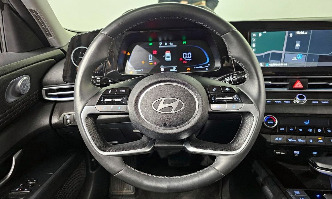 Hyundai AVANTE 2024