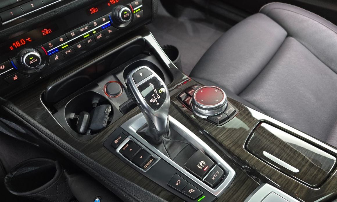 BMW 5-Series 2016