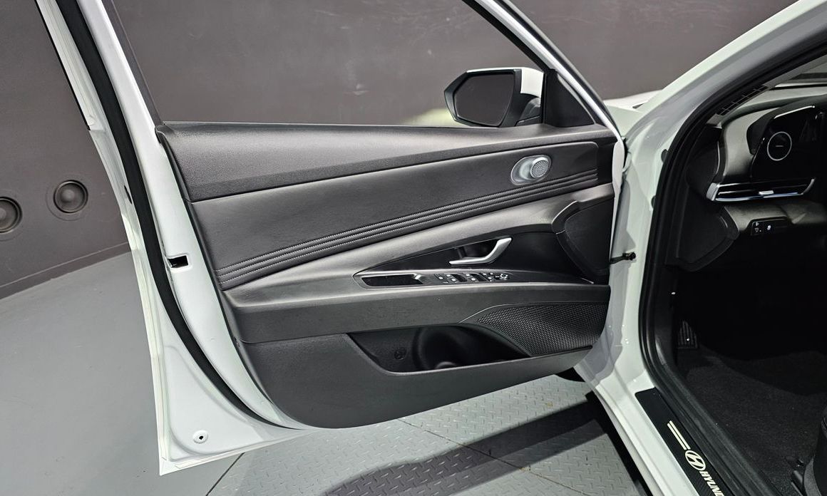 Hyundai AVANTE 2024