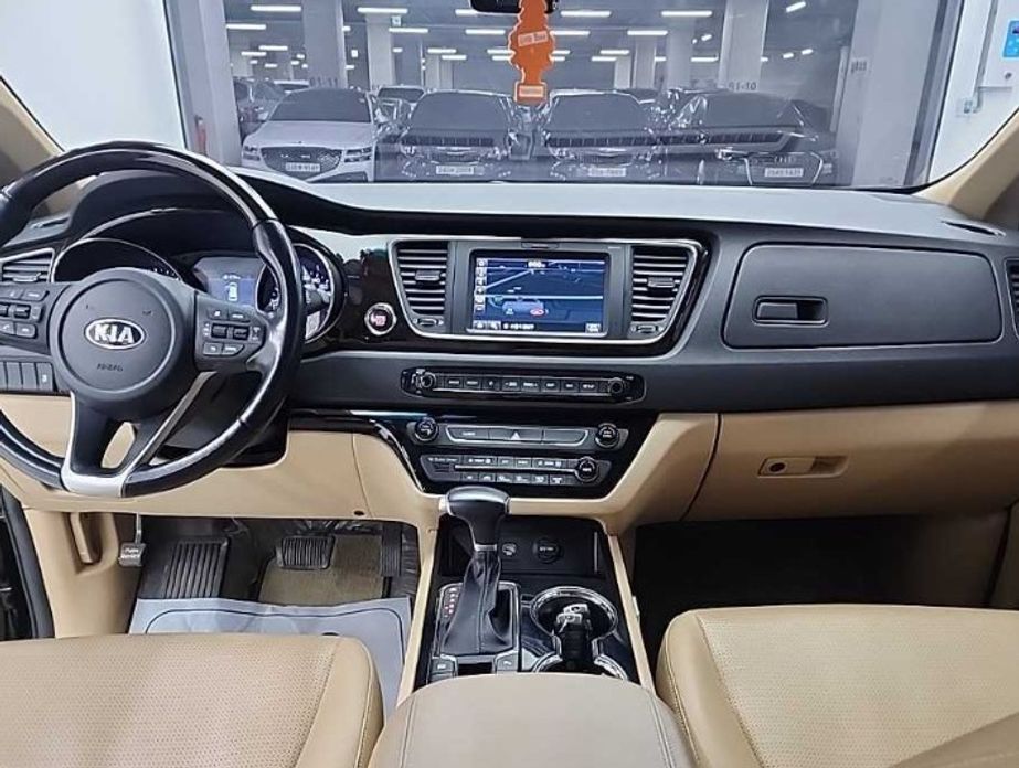 Kia Canival 2019