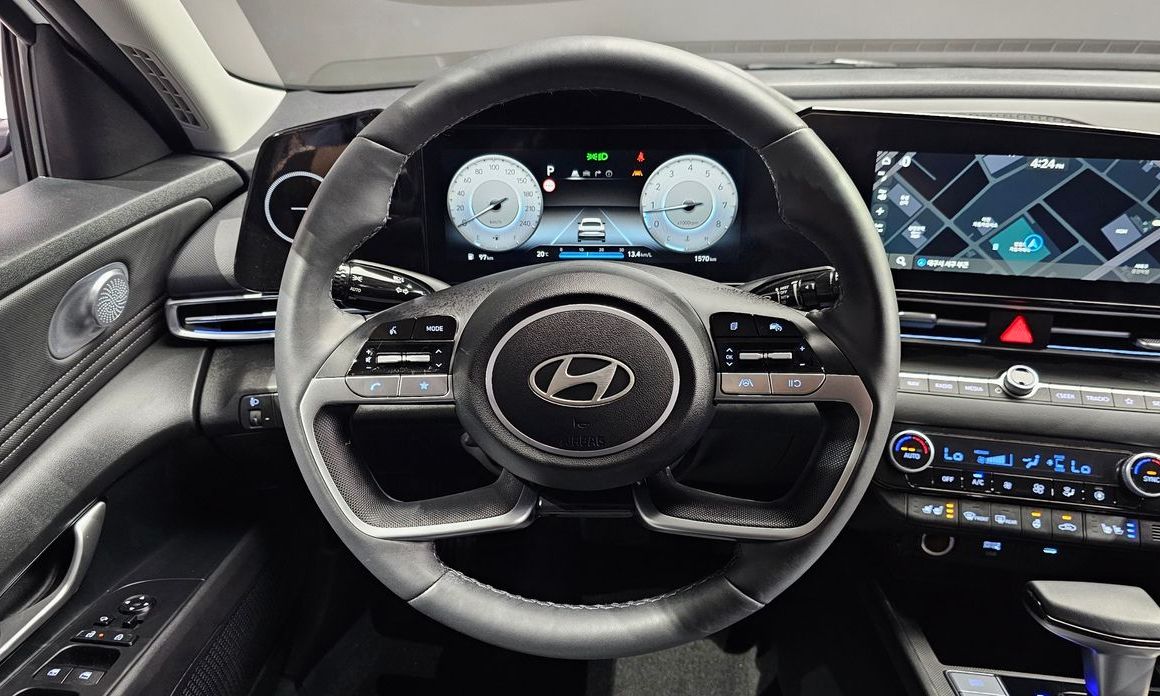 Hyundai AVANTE 2024
