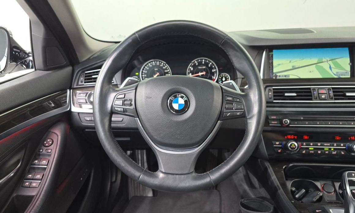 BMW 5-Series 2016