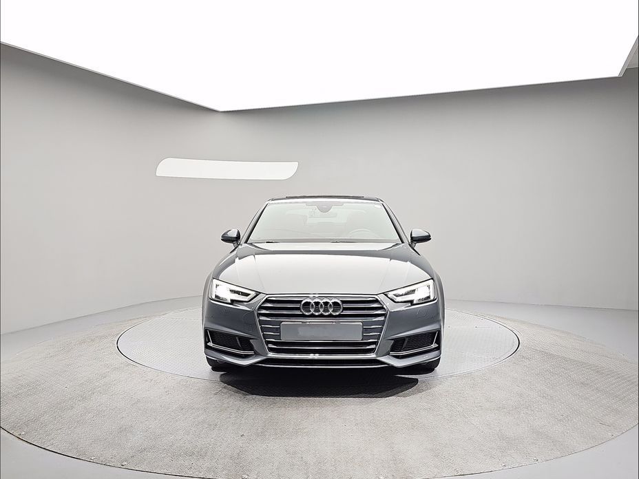 Audi A4 2019