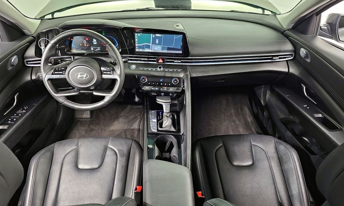 Hyundai AVANTE 2024