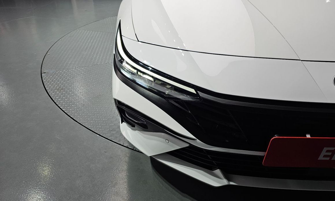 Hyundai AVANTE 2024