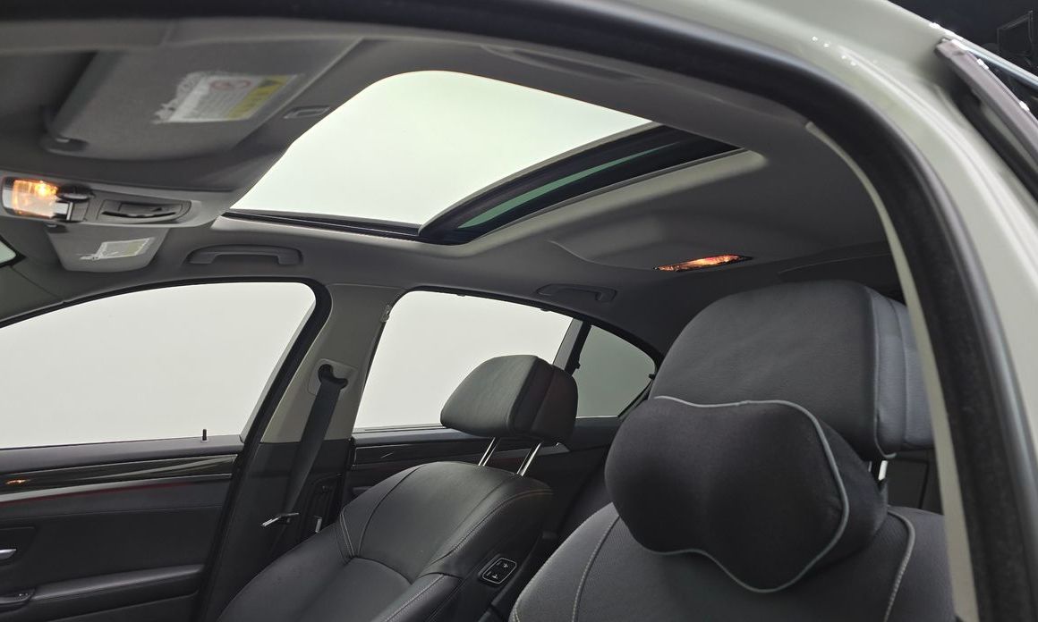 BMW 5-Series 2016