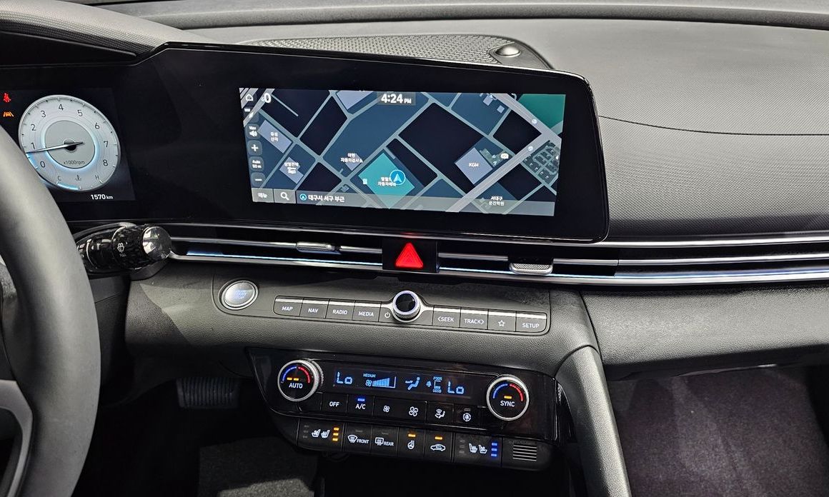 Hyundai AVANTE 2024
