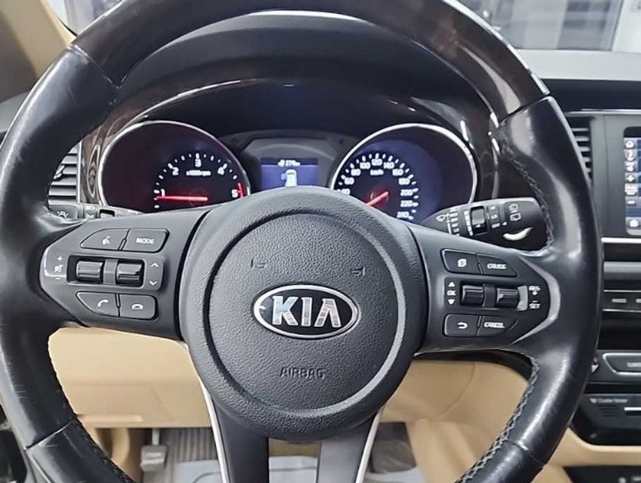 Kia Canival 2019
