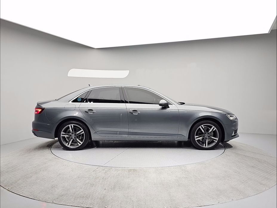 Audi A4 2019