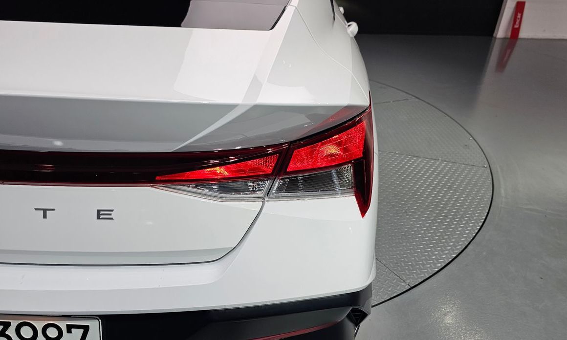Hyundai AVANTE 2024