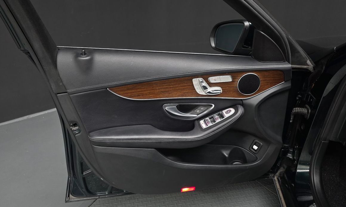 Mercedes-Benz C-Class 2019