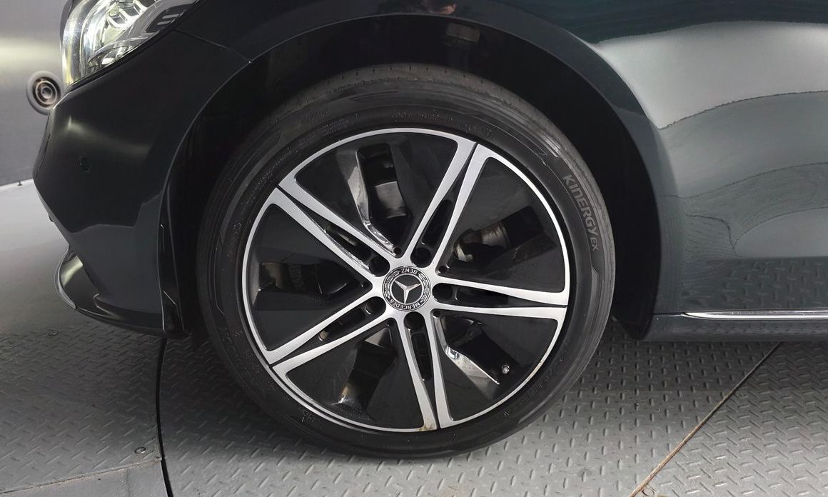 Mercedes-Benz C-Class 2019