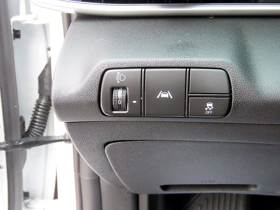 Hyundai AVANTE 2023