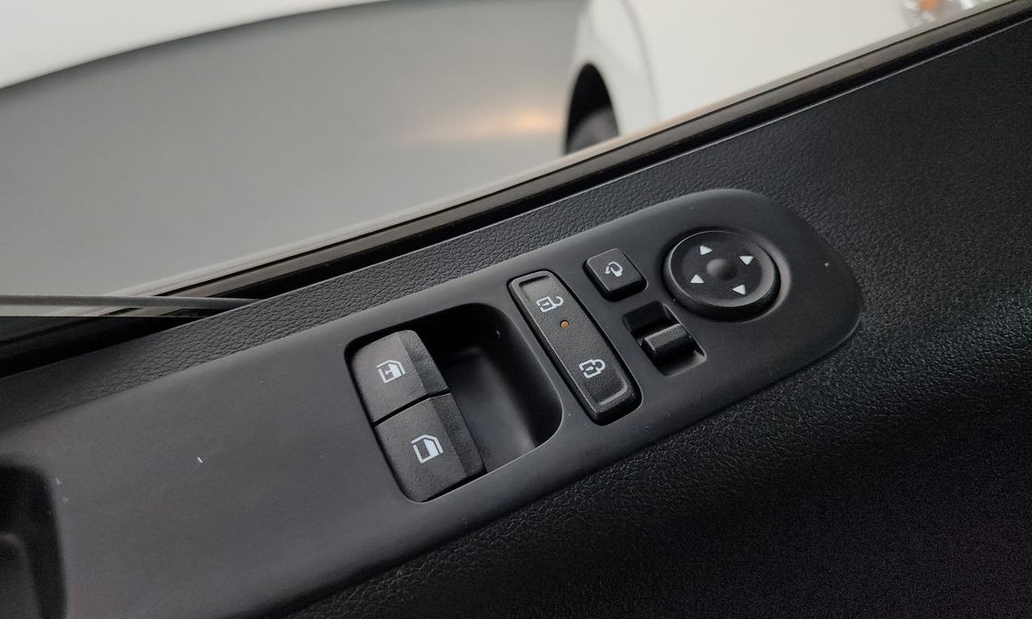 Hyundai Staria 2025