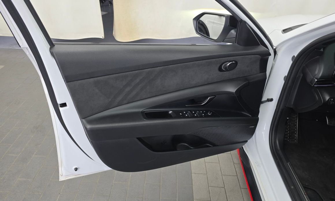 Hyundai AVANTE 2022