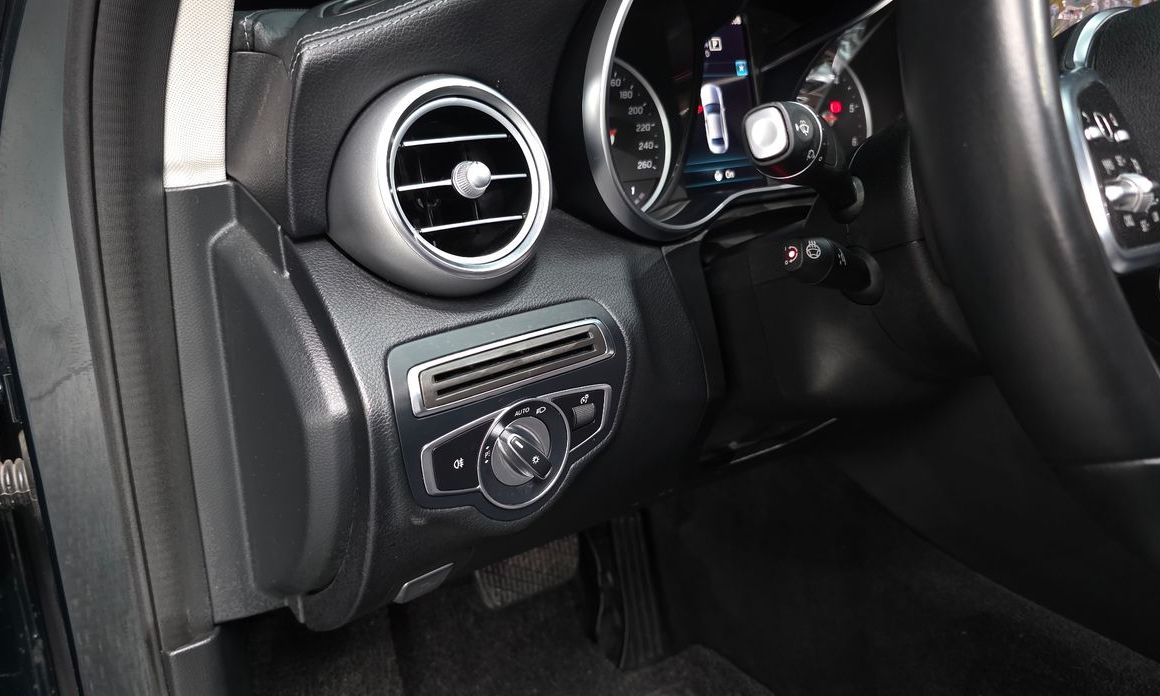Mercedes-Benz C-Class 2019