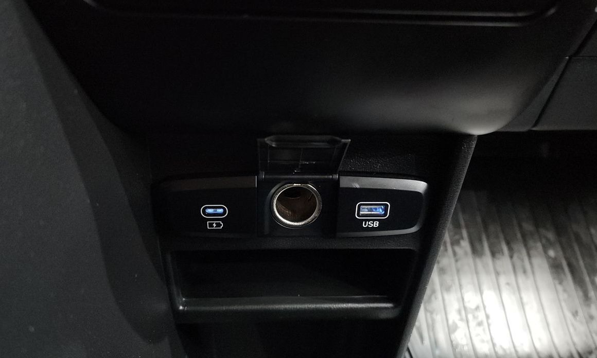 Hyundai Staria 2025