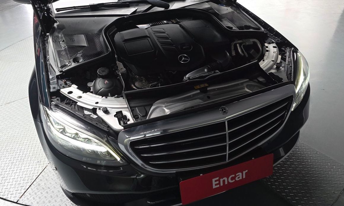 Mercedes-Benz C-Class 2019