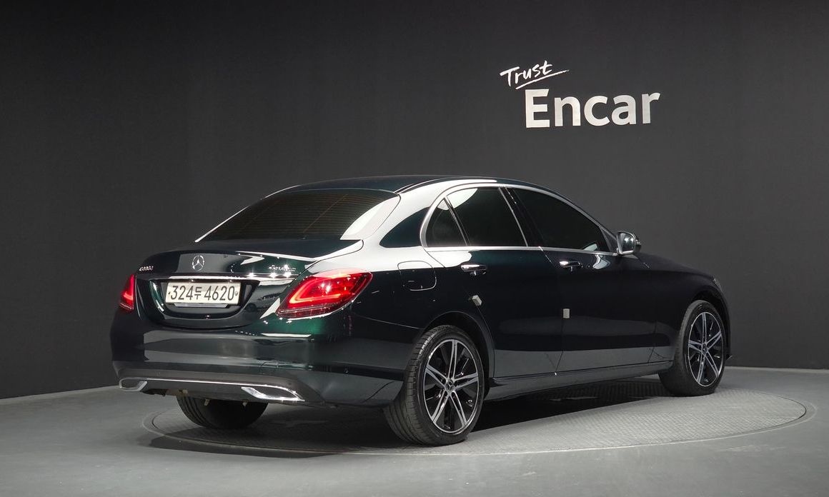 Mercedes-Benz C-Class 2019
