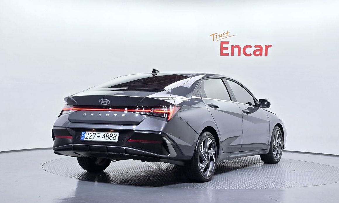 Hyundai AVANTE 2025