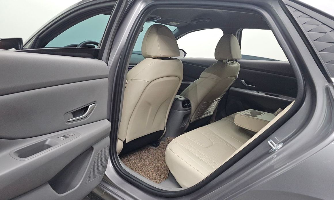 Hyundai AVANTE 2024