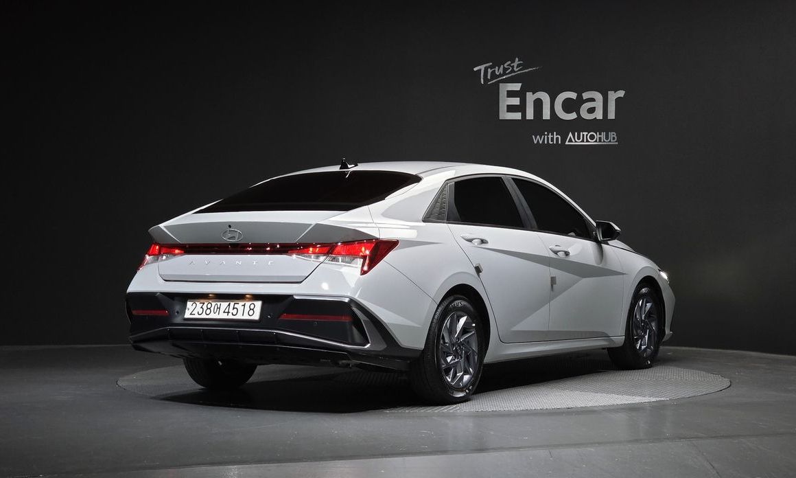 Hyundai AVANTE 2024