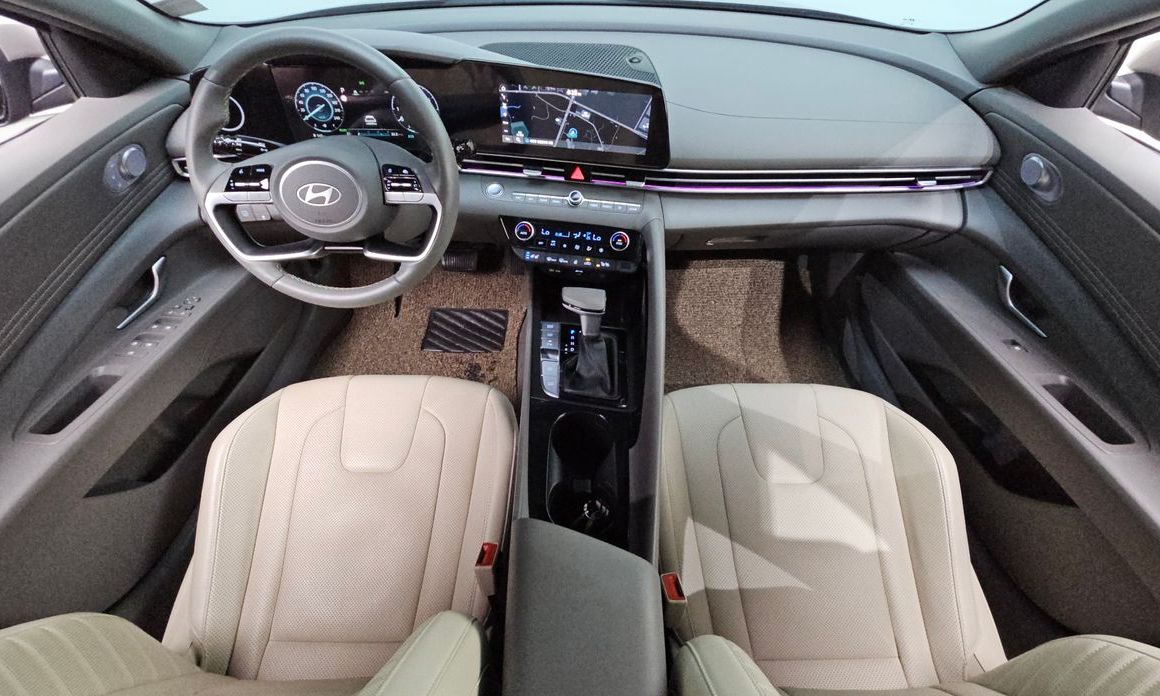 Hyundai AVANTE 2024