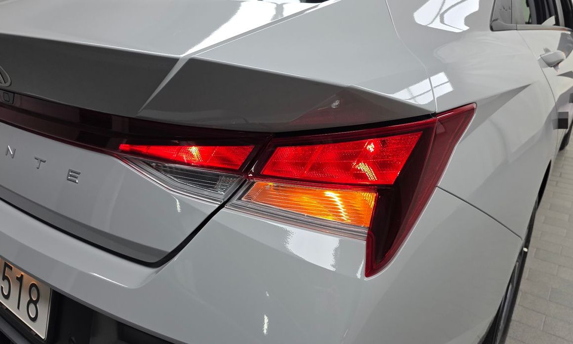 Hyundai AVANTE 2024