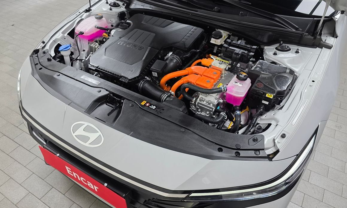 Hyundai AVANTE 2024