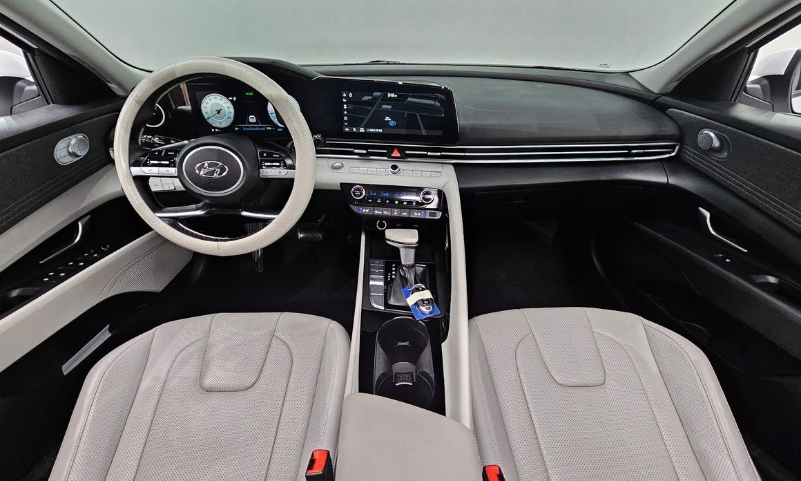 Hyundai AVANTE 2022