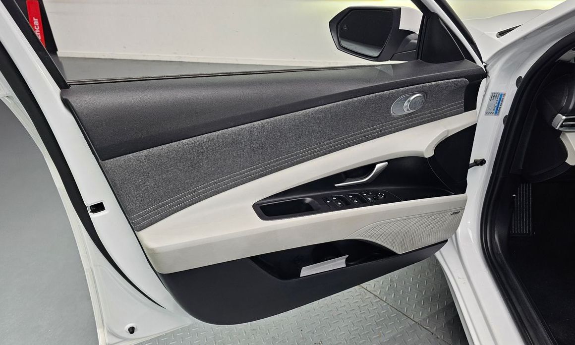 Hyundai AVANTE 2022