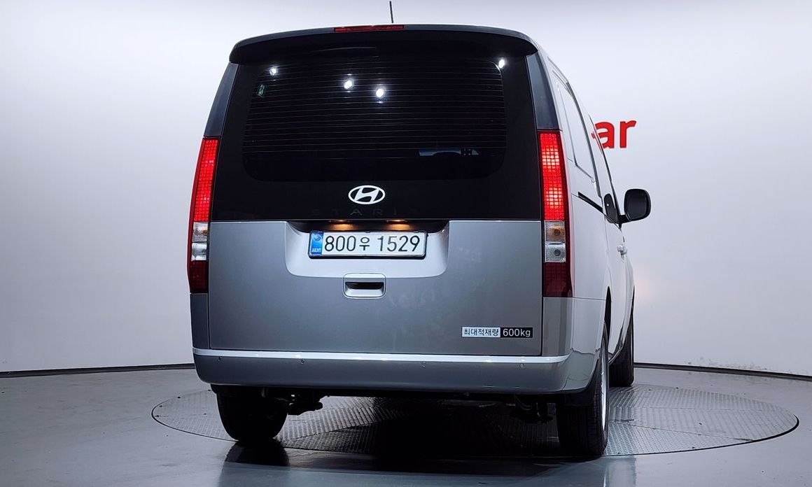 Hyundai Staria 2025
