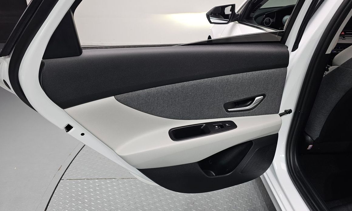 Hyundai AVANTE 2022