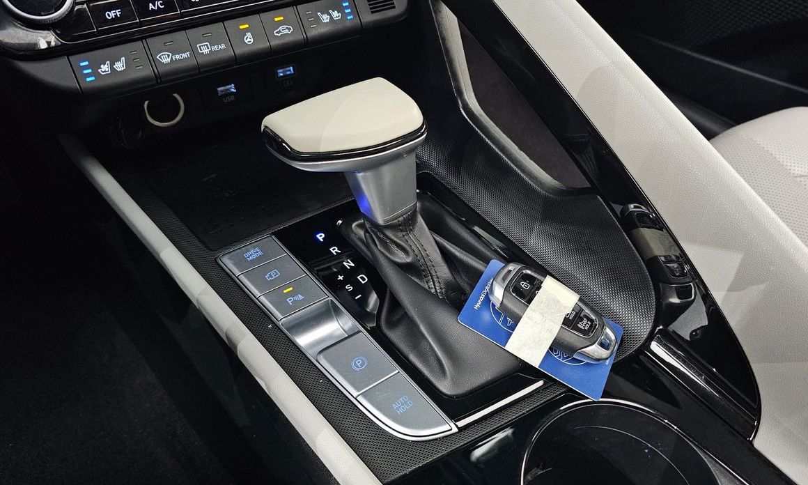 Hyundai AVANTE 2022