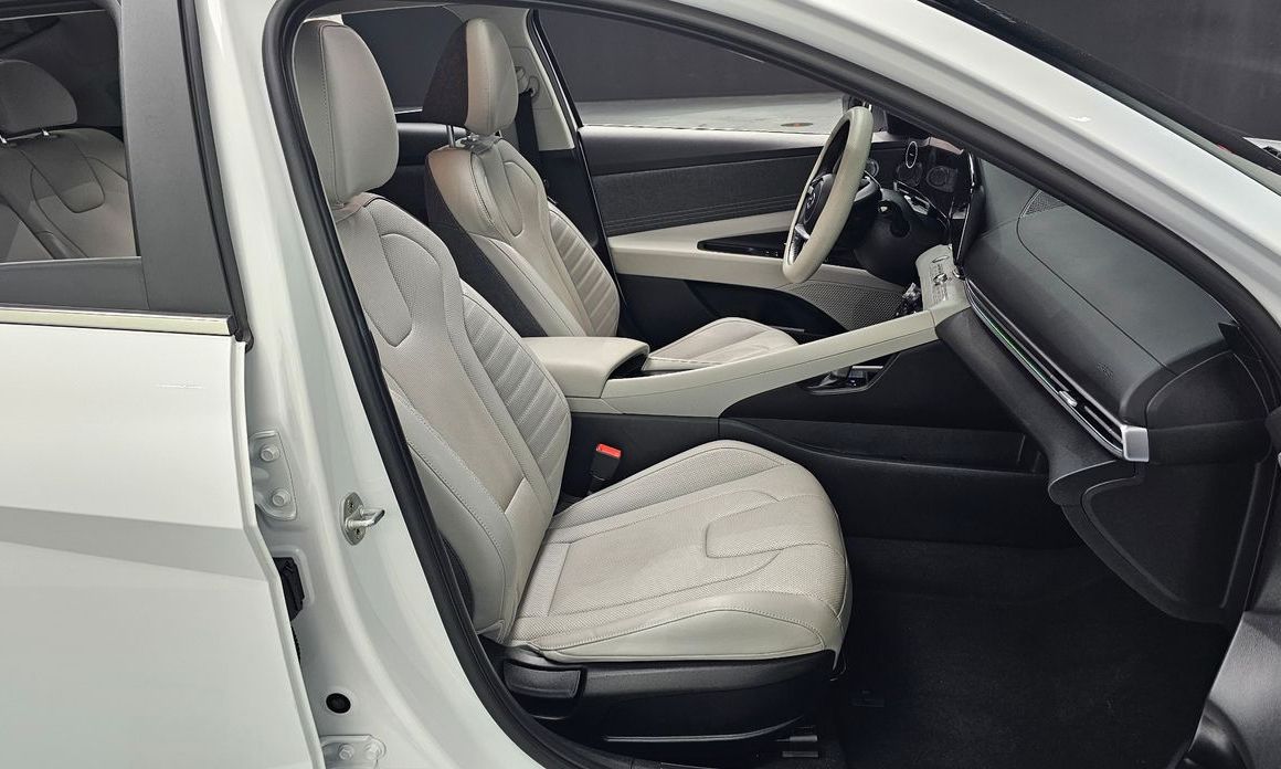 Hyundai AVANTE 2022