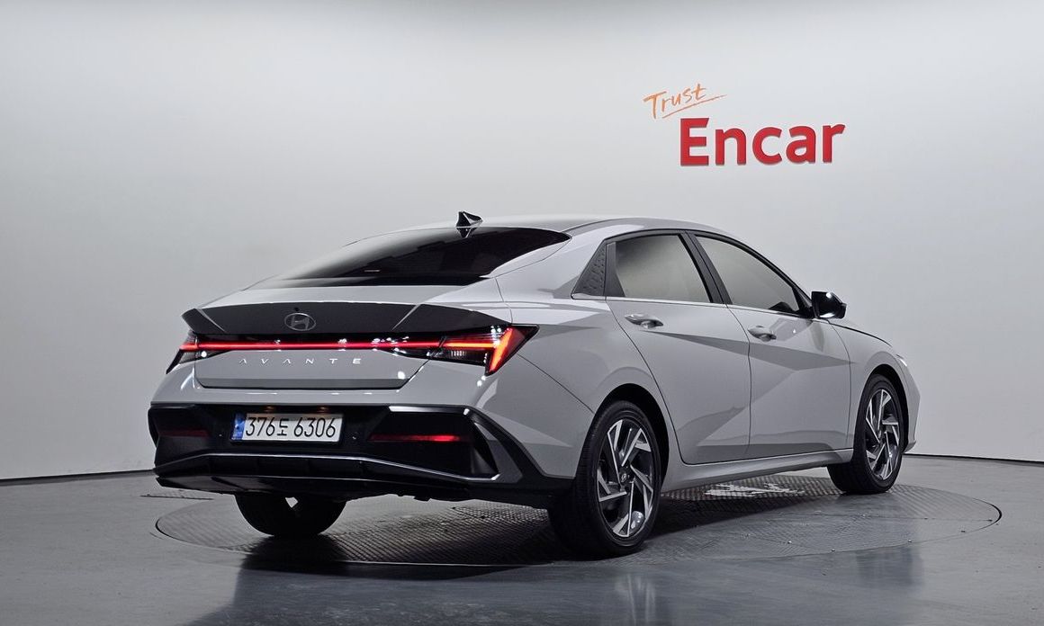 Hyundai AVANTE 2024