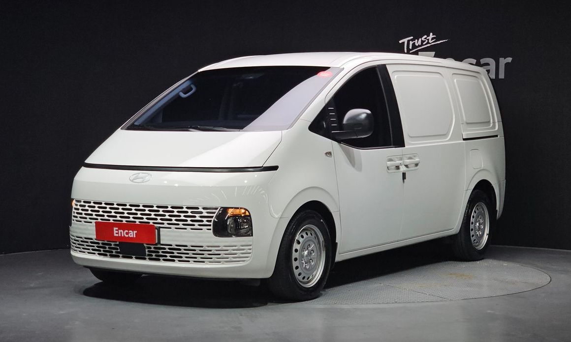 Hyundai Staria 2025
