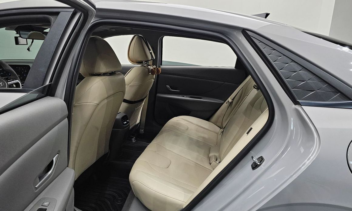 Hyundai AVANTE 2024