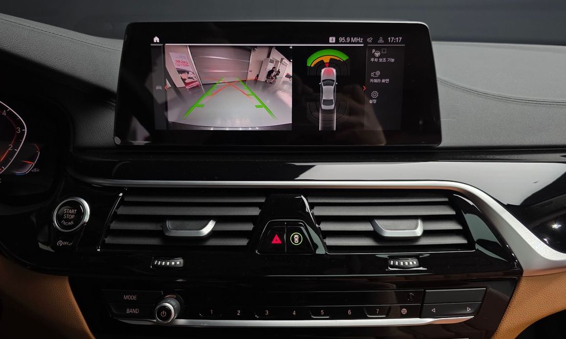 BMW 5-Series 2020