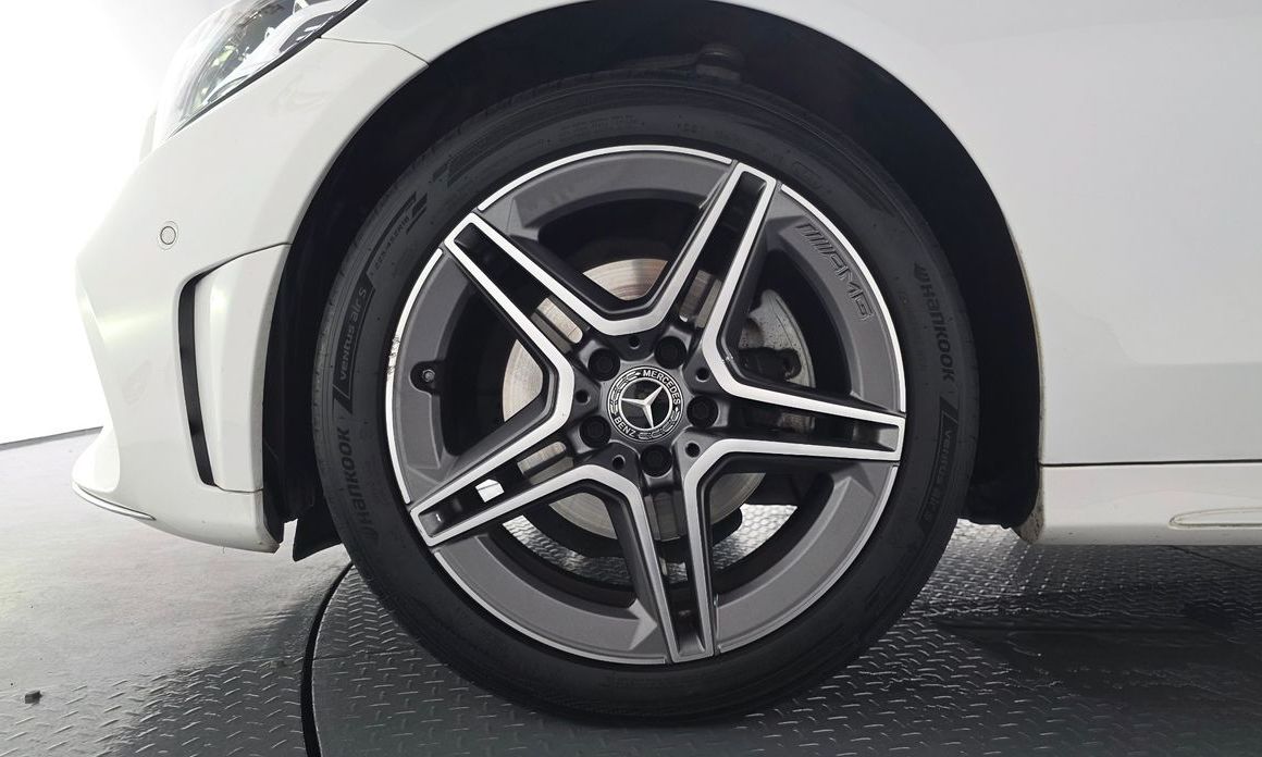 Mercedes-Benz C-Class 2021