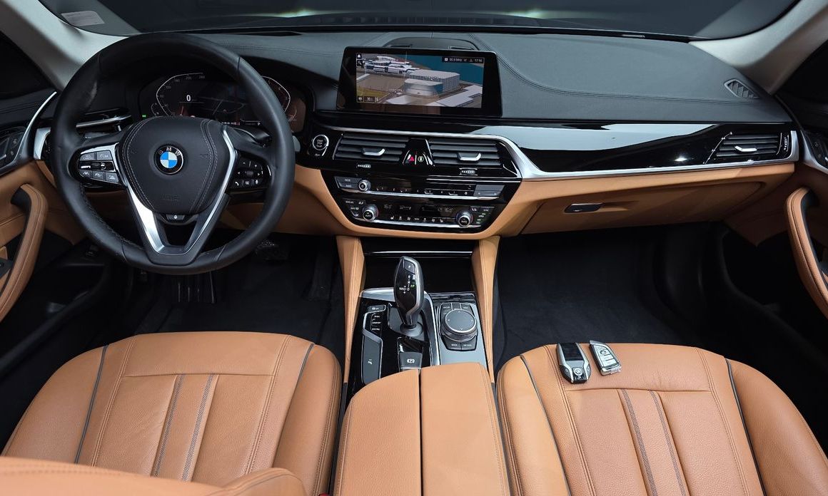 BMW 5-Series 2020
