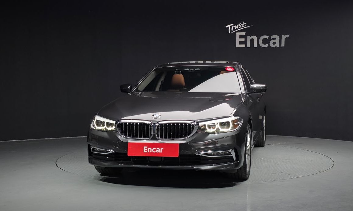 BMW 5-Series 2020