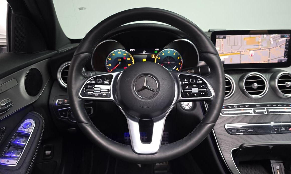 Mercedes-Benz C-Class 2021