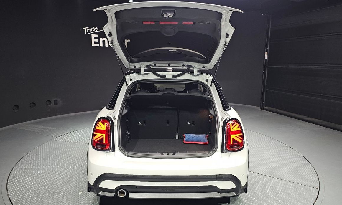 Mini Cooper 2024