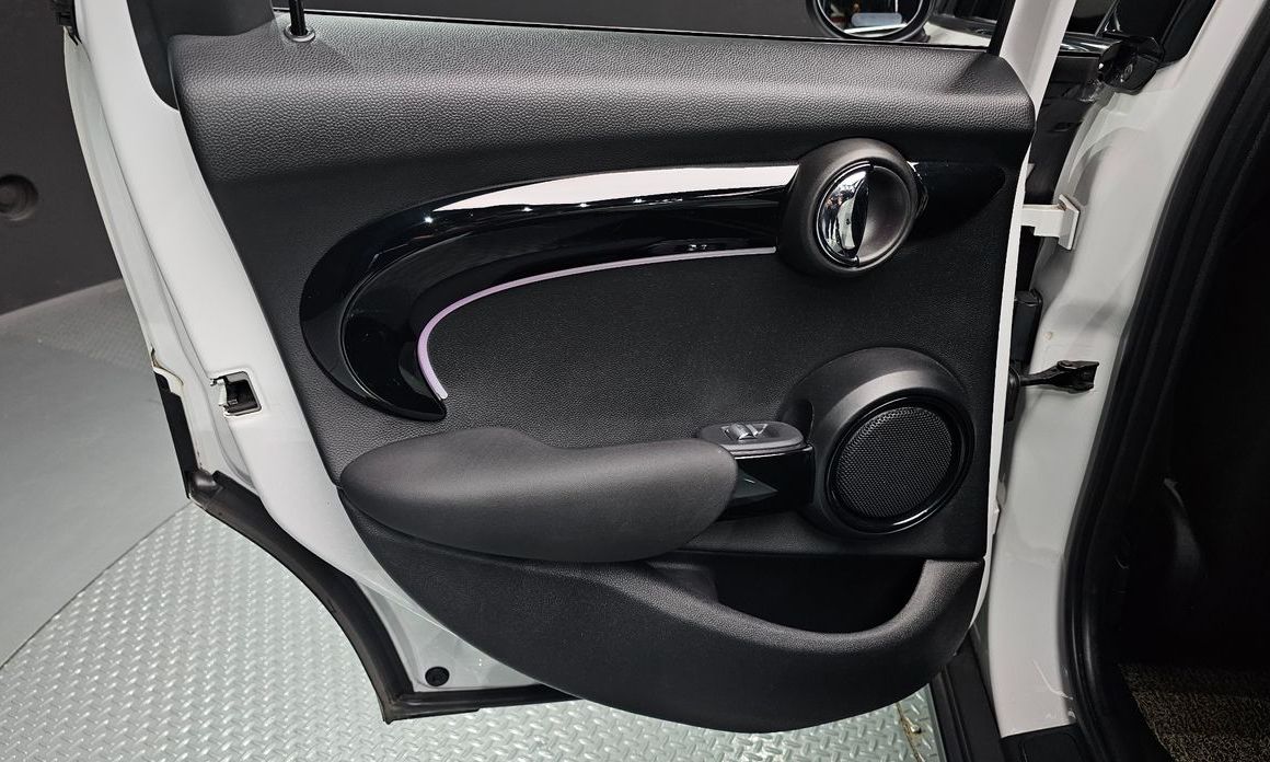 Mini Cooper 2024