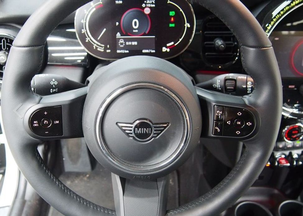 Mini Cooper 2024