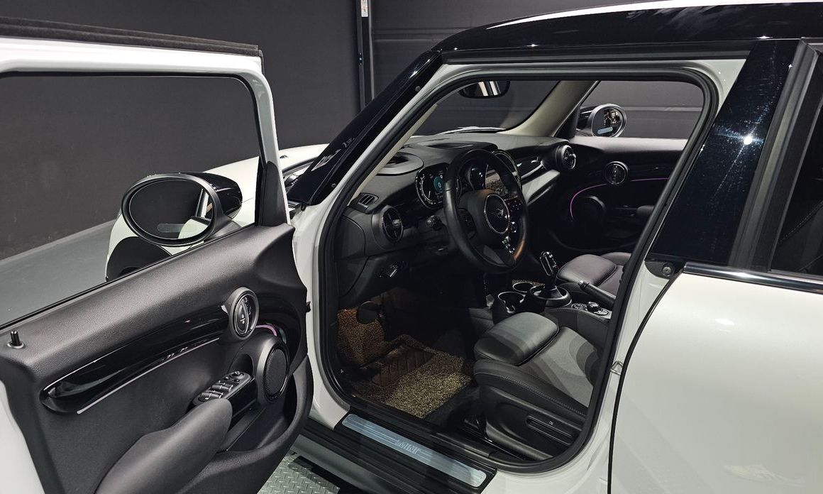 Mini Cooper 2024