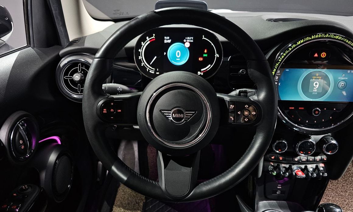 Mini Cooper 2024